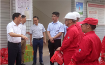 铜梁区区委书记、区长慰问公司一线员工